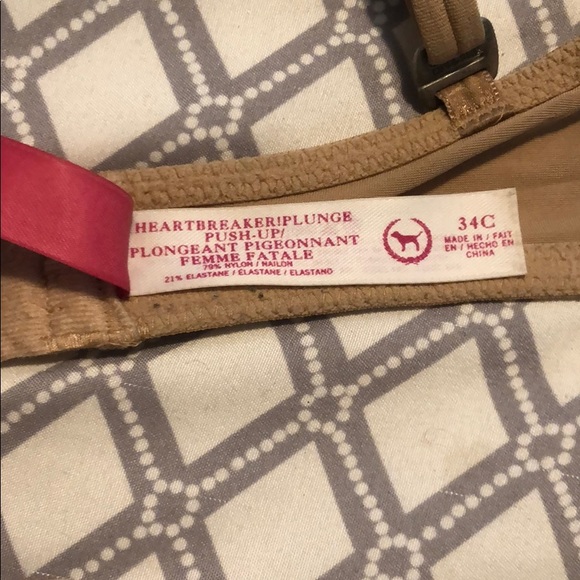 PINK by VS Heartbreaker Plunge Push-Up 34C - Picture 2 of 2